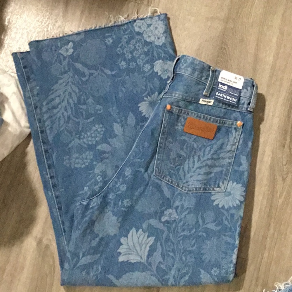WRANGLER FLORAL DENIM PANTS